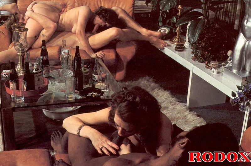 Multiracial Vintage Foursome Orgy With No Holds Barred Photo Rodox