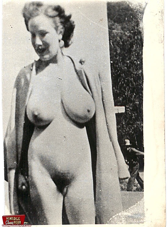 40s Vintage Nude Galleries - Sexy Vintage Ladies Showing Their Nude Body In The Open Photo 6 | Vintage  Classic Porn