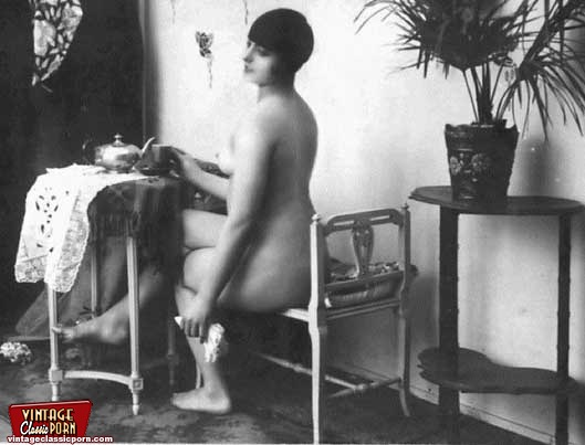 All 2 1920s Vintage Porn - French Vintage Ladies Showing Their Bodies From The 1920s Photo 12 | Vintage  Classic Porn