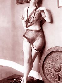200px x 266px - Several Vintage Exotic Performers In The Early Twenties