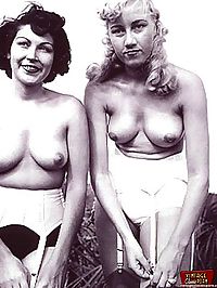 200px x 266px - Several Very Sexy Vintage Girls Posing Nude In The Fifties