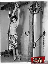 Vintage Amateur Bondage Porn - Horny Vintage Girls Doing Bondage Porn With Strong Ropes