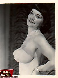 Vintage Nudists Breasts - Vintage Ladies With Massive Natural Breasts Posing Nude